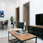 Spacious Luminous Apartamento
