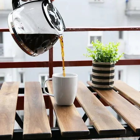 דירה Spacious Luminous סלוניקי