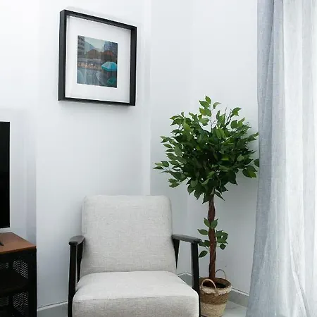 Spacious Luminous Апартаменты *